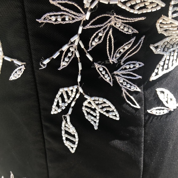 Black and White Black Tie Gown - Picture 6 of 9